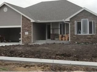 3335 SW 44th Ter, Topeka, KS 66610