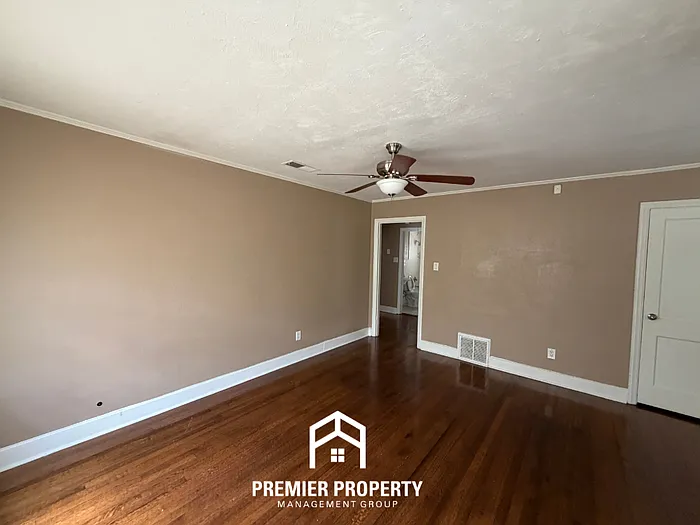 4744 Durbin Ave — Photo 3