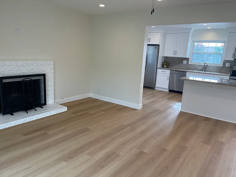 17191 Kampen Ln — Photo 6