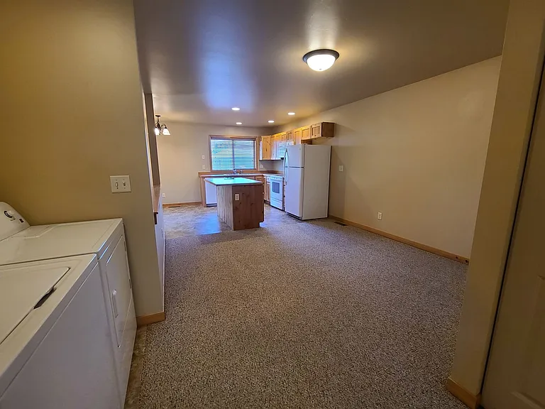 3050 York Street — Photo 7