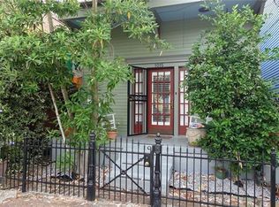 1015 Pleasant St, New Orleans, LA 70115