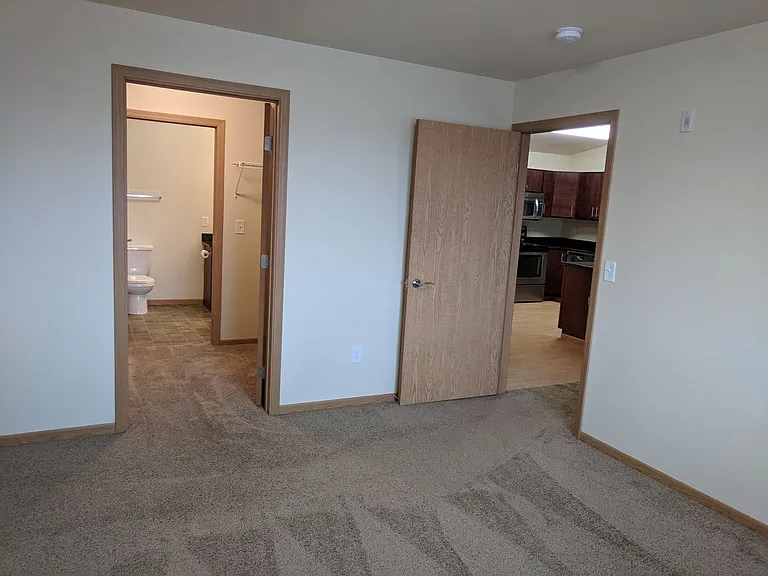 West Lake III Apartments — Photo 83