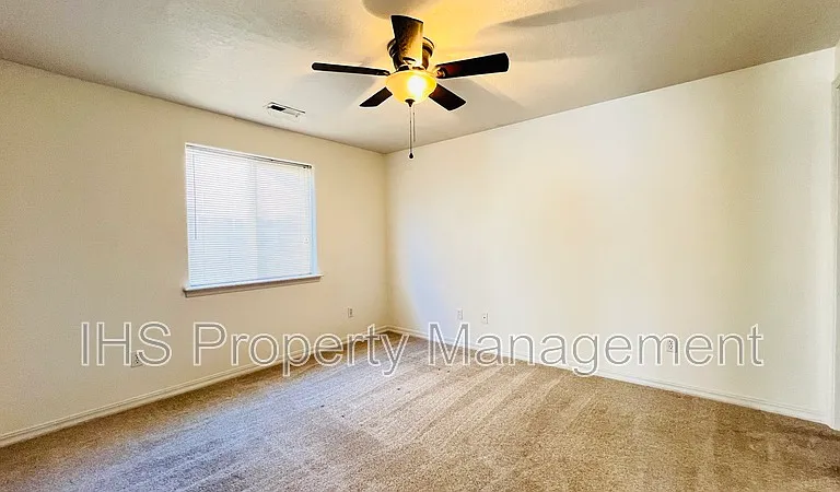 5718 Westport Ln — Photo 7