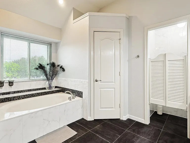 2080 Kamla Rd — Photo 22