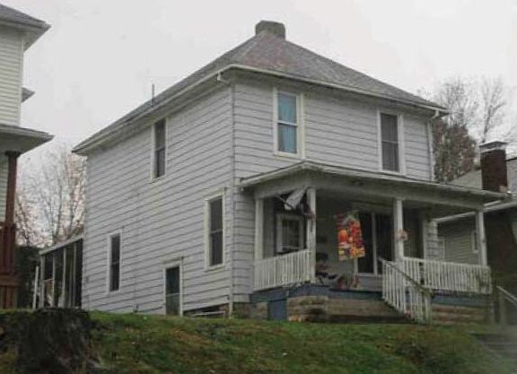 3rd image of 1611 Bluff St