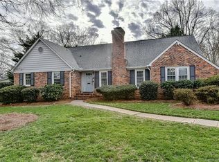 620 Sandridge Rd, Charlotte, NC 28210