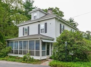 86 Dedham St, Wrentham, MA 02093