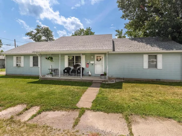 851 Panama St, Eldorado, IL 62930