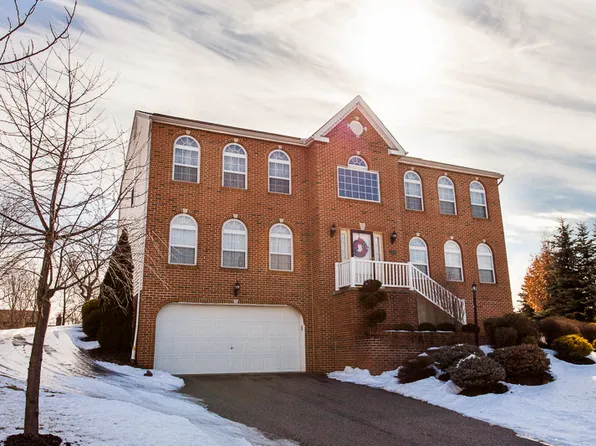 516 Potomac Dr, Washington, PA 15301