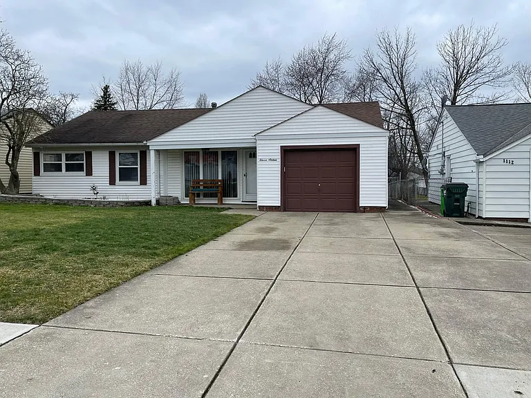 1116 Ranchland Dr — Photo 2