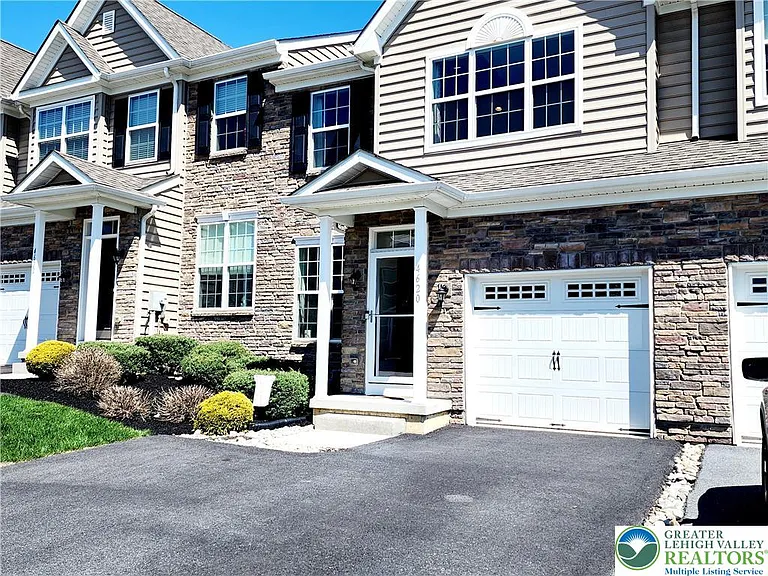 4620 Woodbrush Way — Photo 3