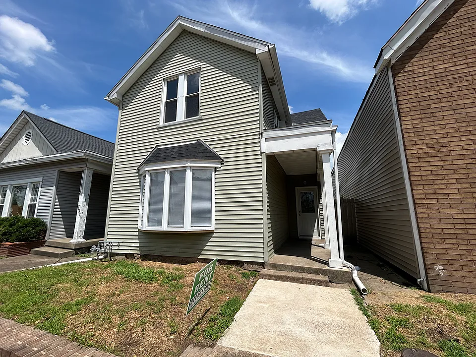 705 N Main St #B