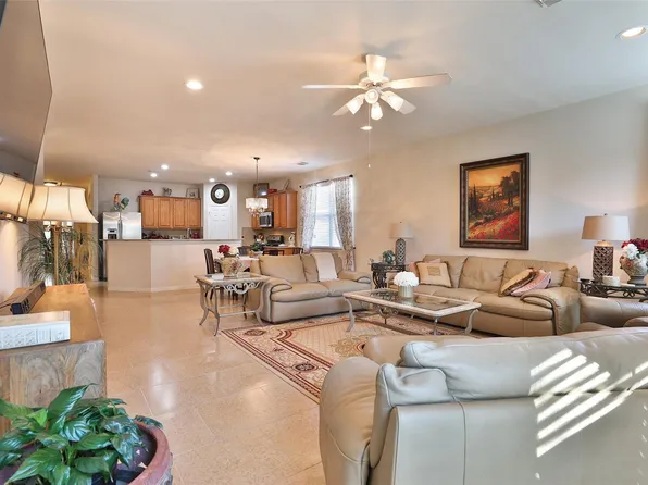 218 River Briar Ln, Richmond, TX 77406