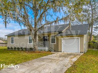 1591 Twin Oak Dr W, Middleburg, FL 32068