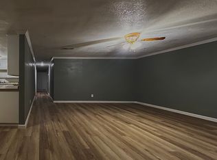 2417 W 20th St, Plainview, TX 79072