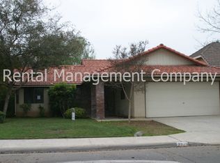 2222 E Jon Dr, Fresno, CA 93720
