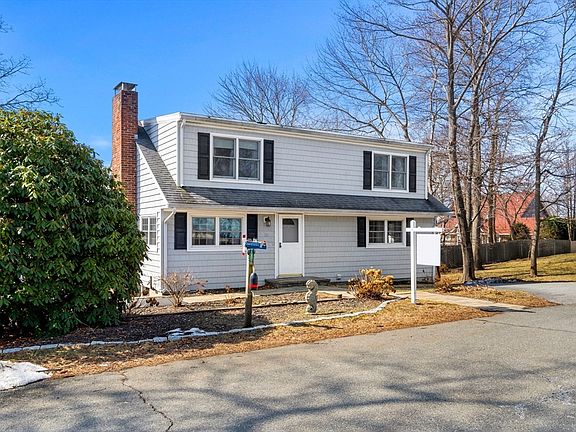 2nd image of 10 Lodge Rd