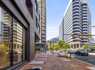 Solaire 7607 Old Georgetown, Bethesda, MD 20814