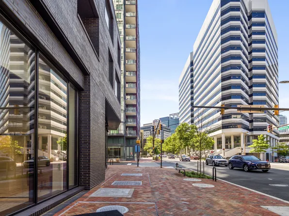 Solaire 7607 Old Georgetown