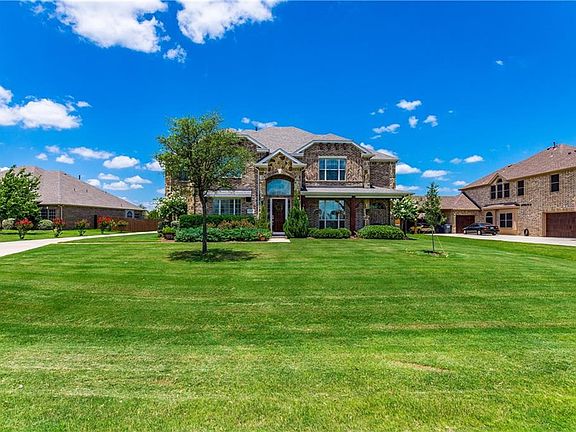 2nd image of 1207 Shadow Hills Dr
