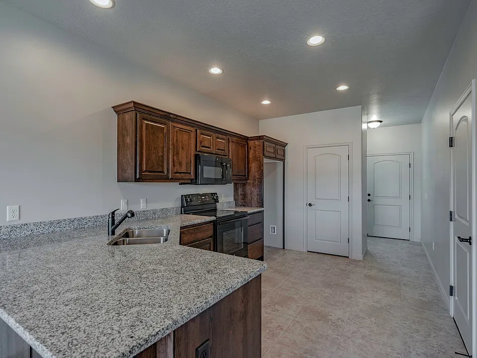 370 W Buena Vista Blvd #108