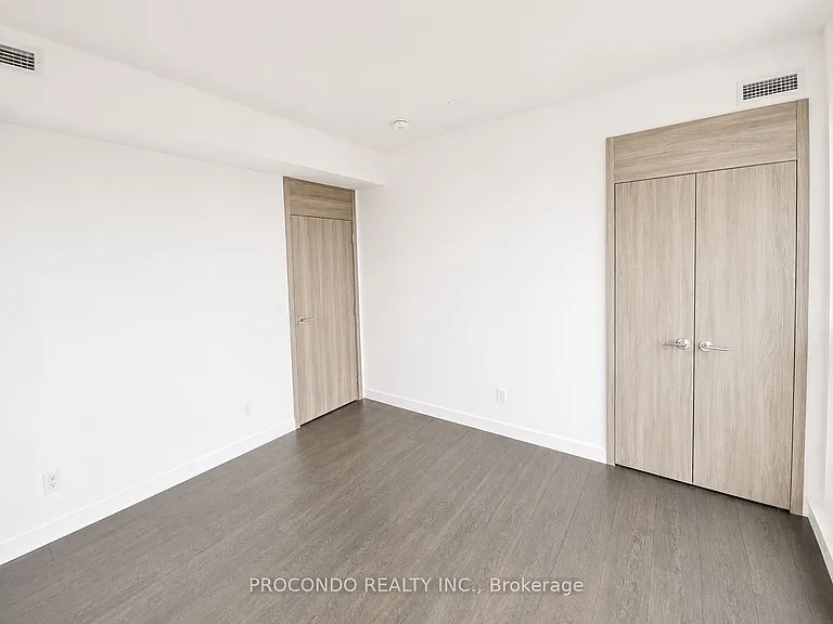 18 Esther Shiner Blvd #1511 — Photo 12