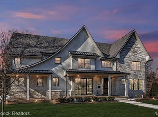 1563 Lakeside Rd, Birmingham, MI 48009