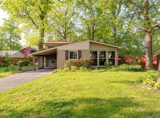 1871 Huth Rd, Grand Island, NY 14072