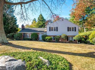 2506 Deepwood Dr, Wilmington, DE 19810