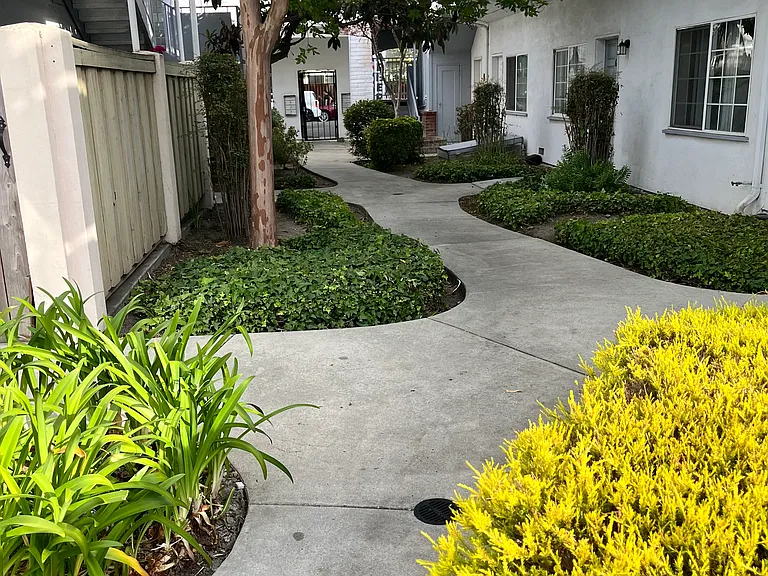 217 E Taylor St — Photo 26