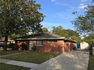 521 Kenmore Dr, Harahan, LA 70123