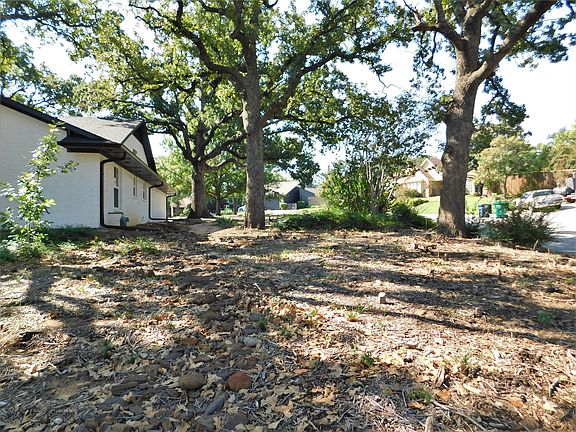 4th image of 1400 Angelina Bend Dr