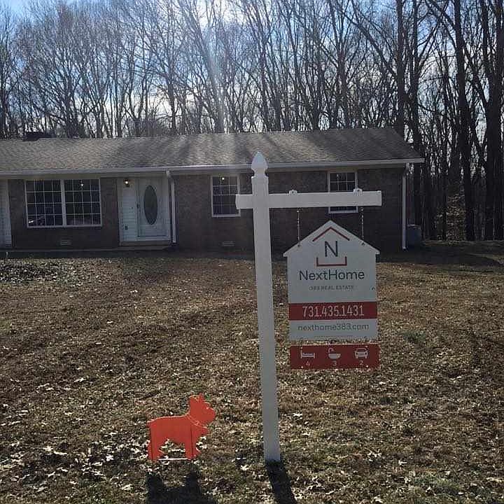 2nd image of 455 Melodie Cir