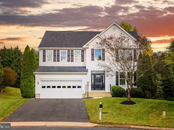 6222 Oakland Dr, Woodbridge, VA 22193