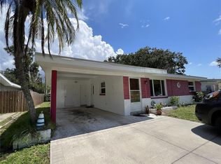 1069 2nd St SW, Largo, FL 33770