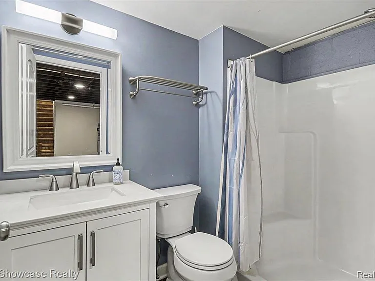2572 Ridge Rd — Photo 5