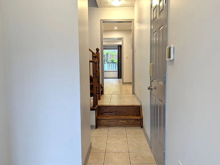 27 Walter Sangster Rd — Photo 3