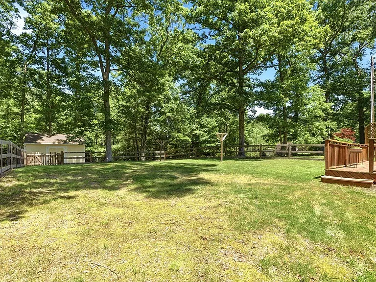 45320 Barefoot Dr — Photo 30