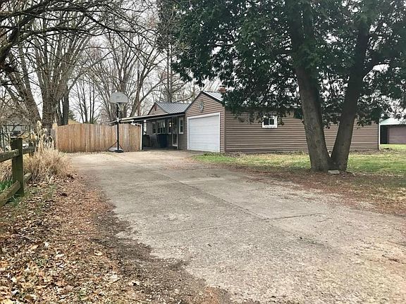 3rd image of 14936 Township Road 403