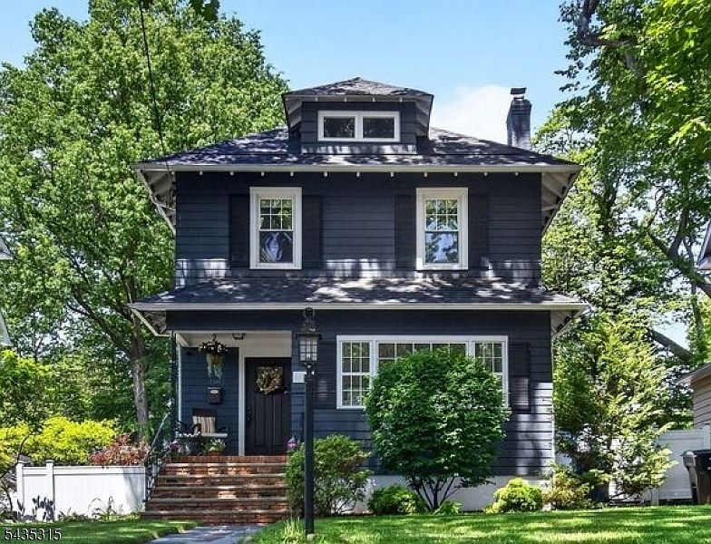 1st image of 158 Vreeland Ave