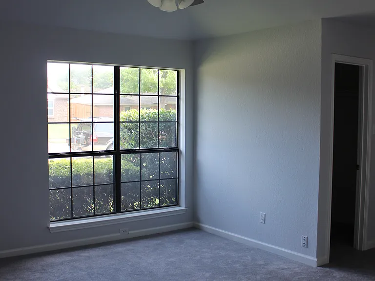 812 Shannon Dr — Photo 15