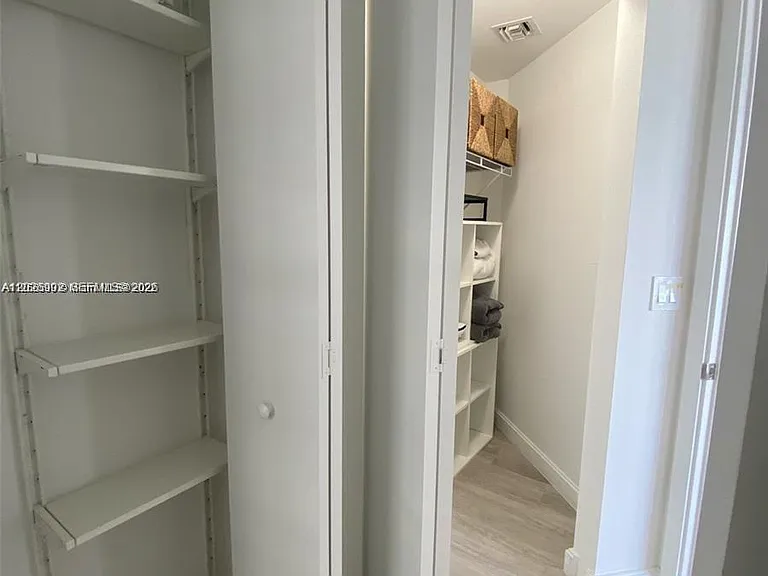 55 SW 9th St #3001 — Photo 21