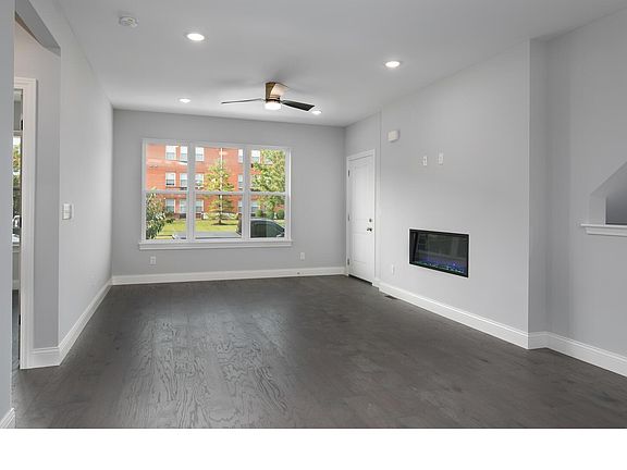 3rd image of 3333 Park Ave