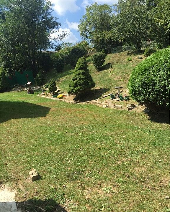 2nd image of 130 Persian Rd