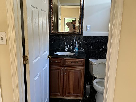 4th image of 1000 S 11th St Floor 1