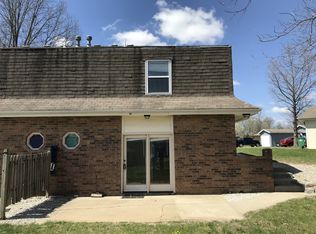 817 NE Ball Dr, Lees Summit, MO 64086