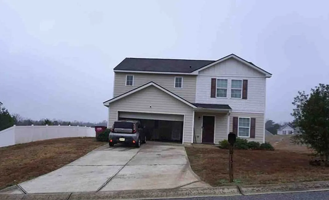 151 Kinsale Dr photo 1