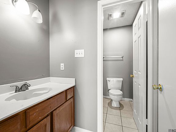 5th image of 1724 S Brightside View Dr APT H