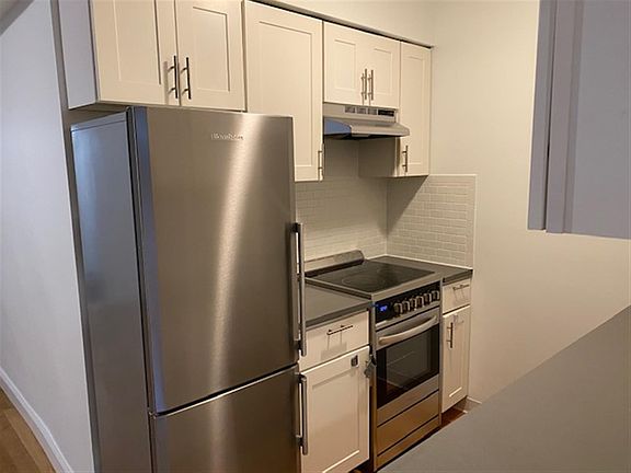 4th image of 475 Highland Ave #10