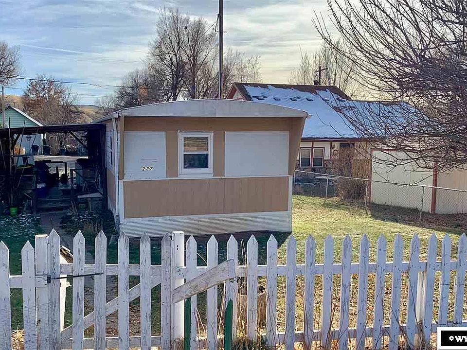 1st image of 227 E Arapahoe St
